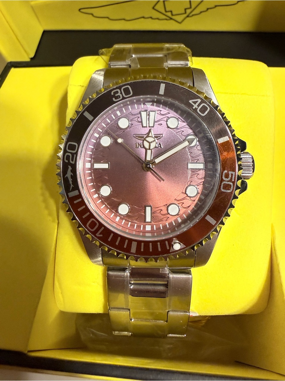 Invicta Pro Diver Men’s Watch Brown Gradient Dial-“Espresso”(gray/brown) 43mm